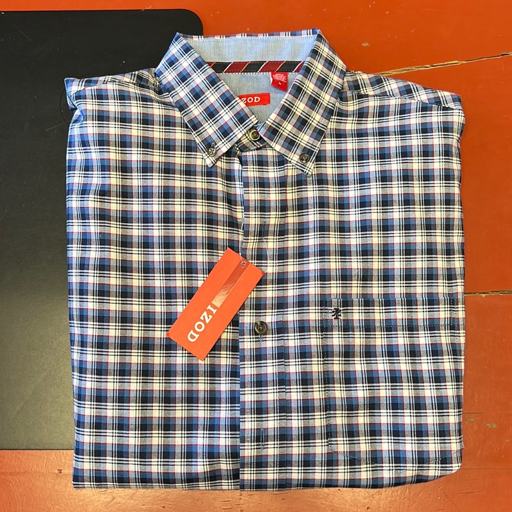 IZOD Dutch Blue Plaid Button Up Shirt. Size Medium. New With Tag.